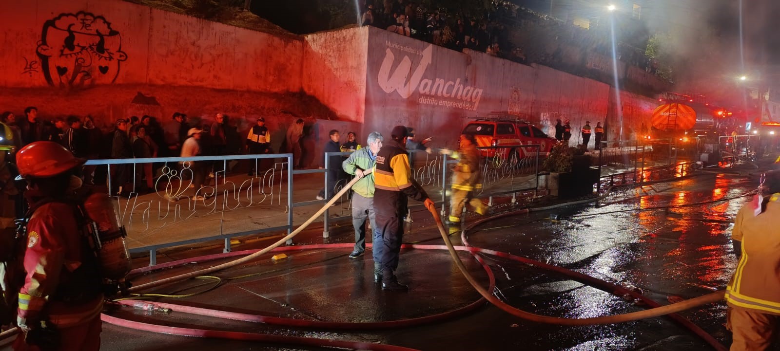 Serenazgo de Wanchaq despliega rápida respuesta operativa tras incendio en la Av. Diagonal Angamos