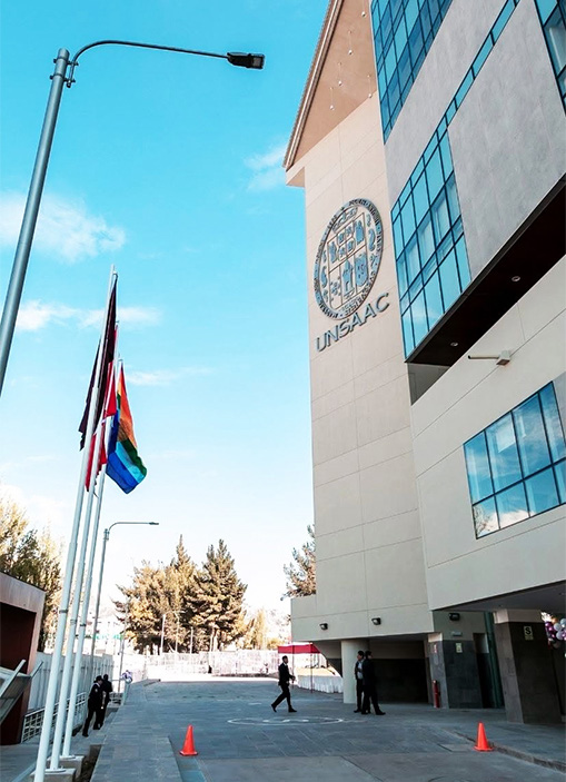 Denuncian presunto maltrato verbal y trato prepotente contra una egresada en oficinas de la UNSAAC