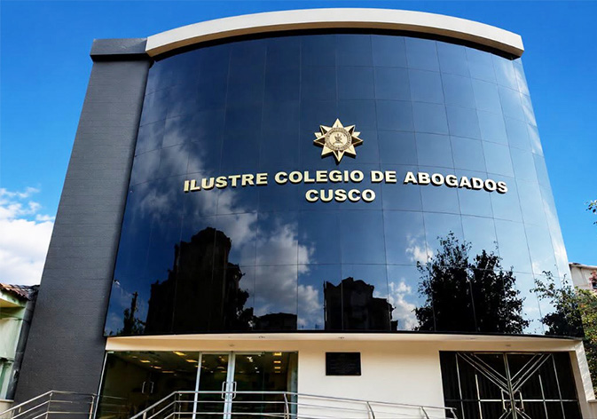 Colegio de Abogados del Cusco presenta demanda de incons- titucionalidad contra ley que amplía el fuero militar policial