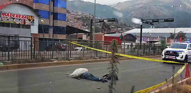 Fatal accidente en la Vía Expresa: un hombre muere atropellado a la altura de manantiales