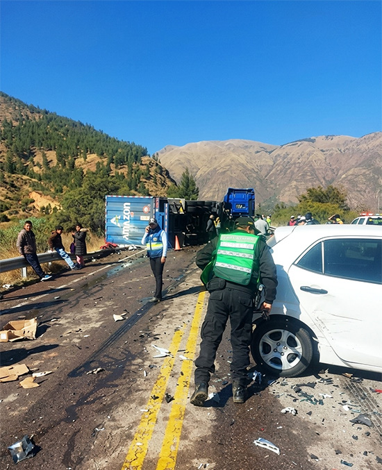Tragedia en Quispicanchi: mujer muere tras fatal choque en la Panamericana Sur