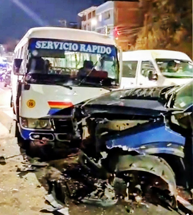 Choque múltiple en Tica Tica deja varios heridos
