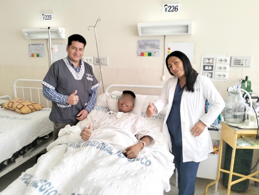 Primera cirugía endovascular salva vida de joven de 23 años