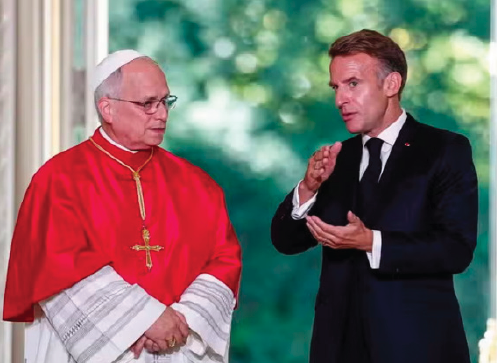 Emmanuel Macron pide ante el papa la creación de una organización internacional que regule la IA