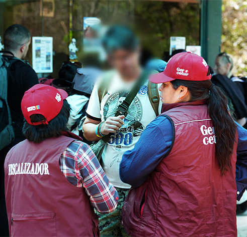 Intervienen a segundo extranjero realizando guiado turístico ilegal en acceso a Machupicchu